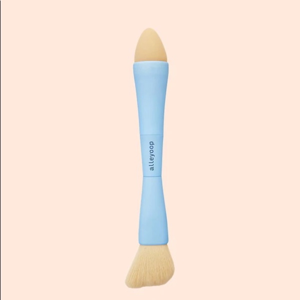 alleyoop multi-tasker
4-in-1 makeup brush